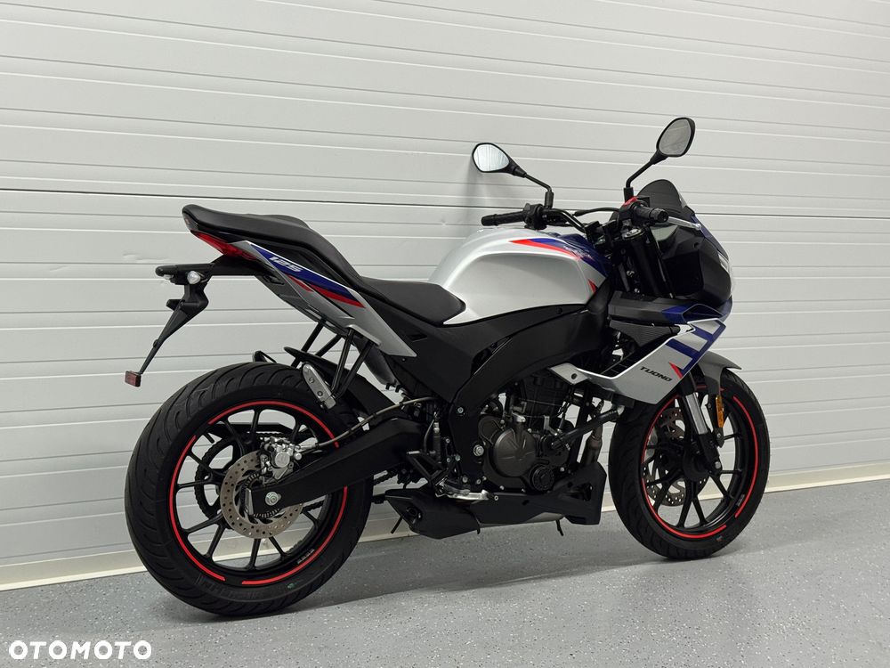 Aprilia Tuono - 3