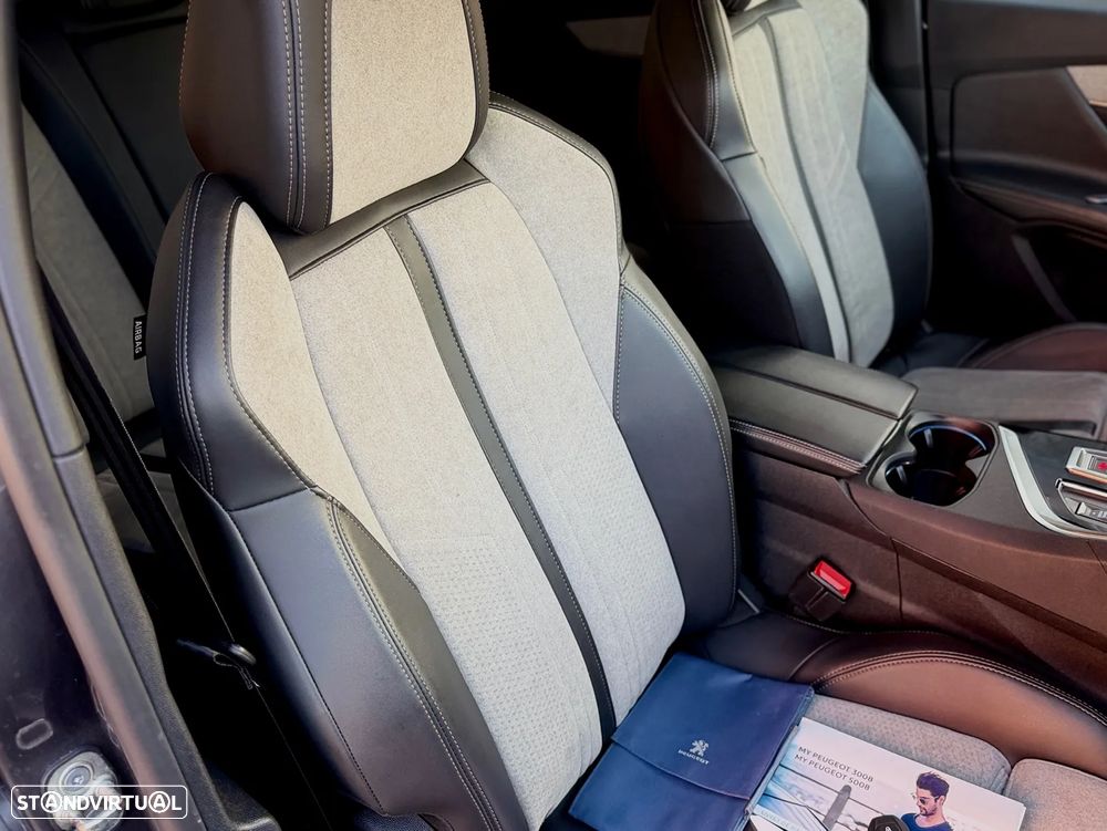 Peugeot 3008 1.6 Hybrid GT Pack e-EAT8 - 13