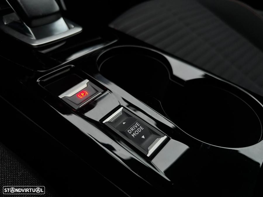 Peugeot e-208 E-Style - 16