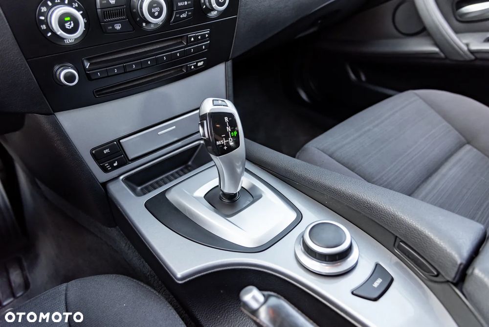 BMW Seria 5 525d xDrive Edition Exclusive - 37
