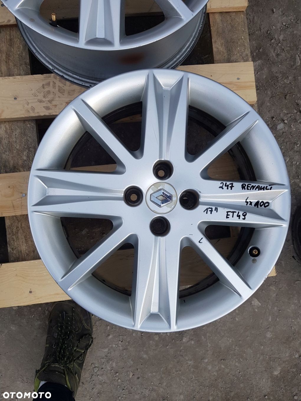 ALUFELGI RENAULT 6.5 x 17 4X100 ET 49 8200313584 - 6