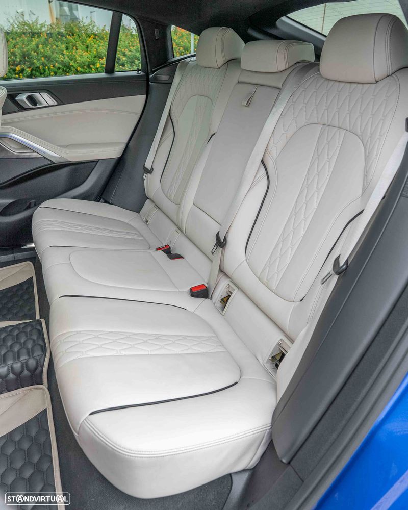 BMW X6 M50i - 20
