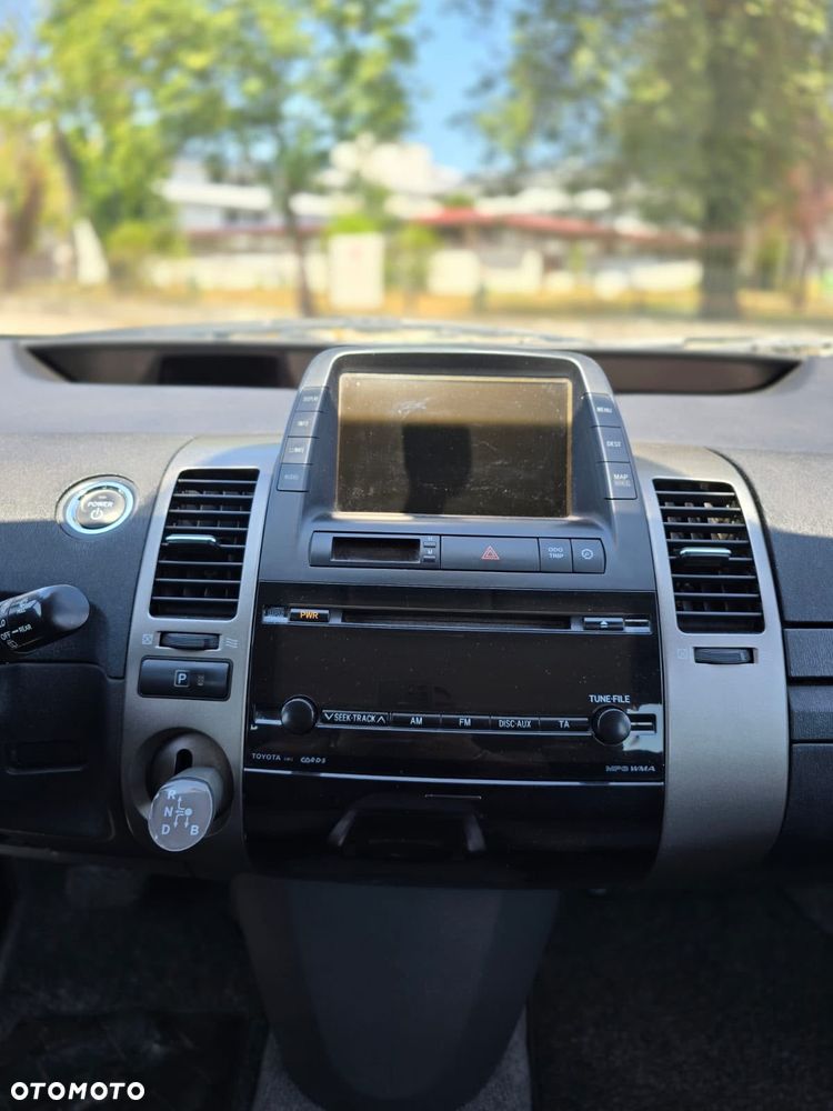 Toyota Prius 1.5 VVT-i Prestige - 12