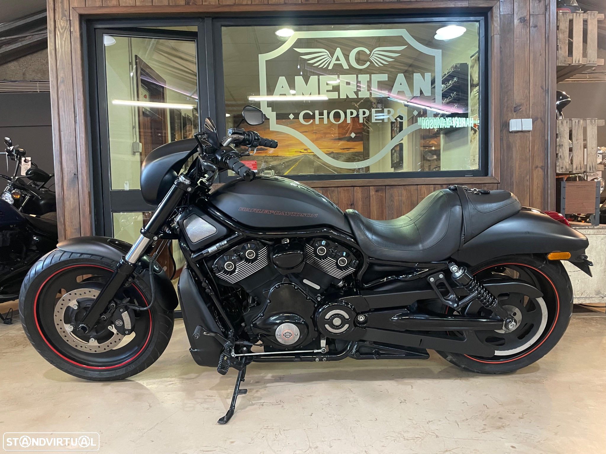 Harley-Davidson VRSCD X Night Rod Special - 18