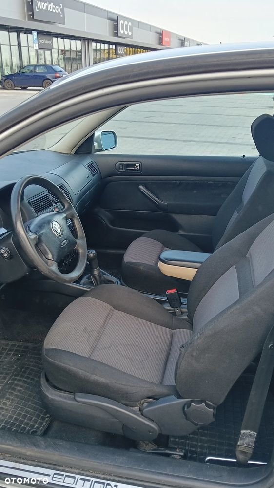 Volkswagen Golf 1.9 CL TDI - 6