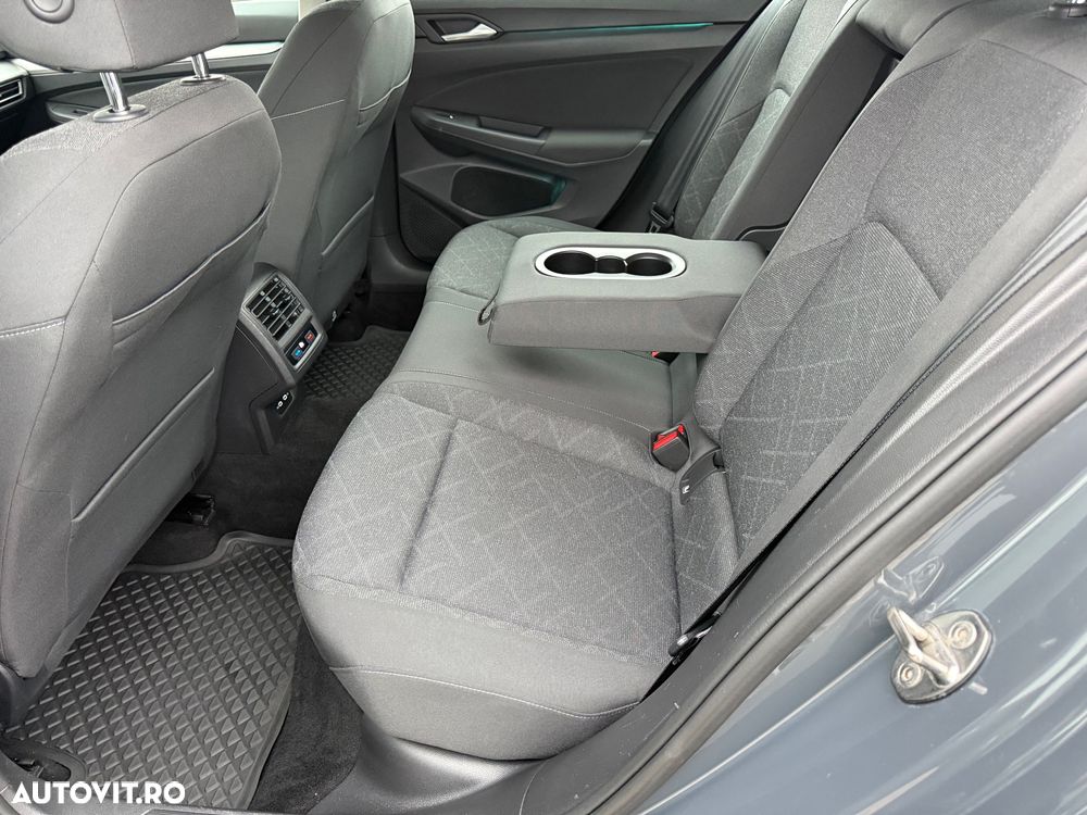 Volkswagen Golf - 12