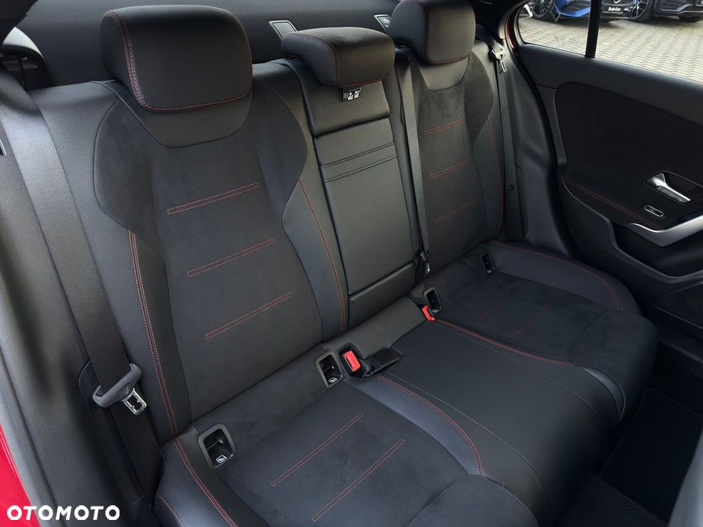 Mercedes-Benz Klasa A 200 AMG Line 7G-DCT - 30