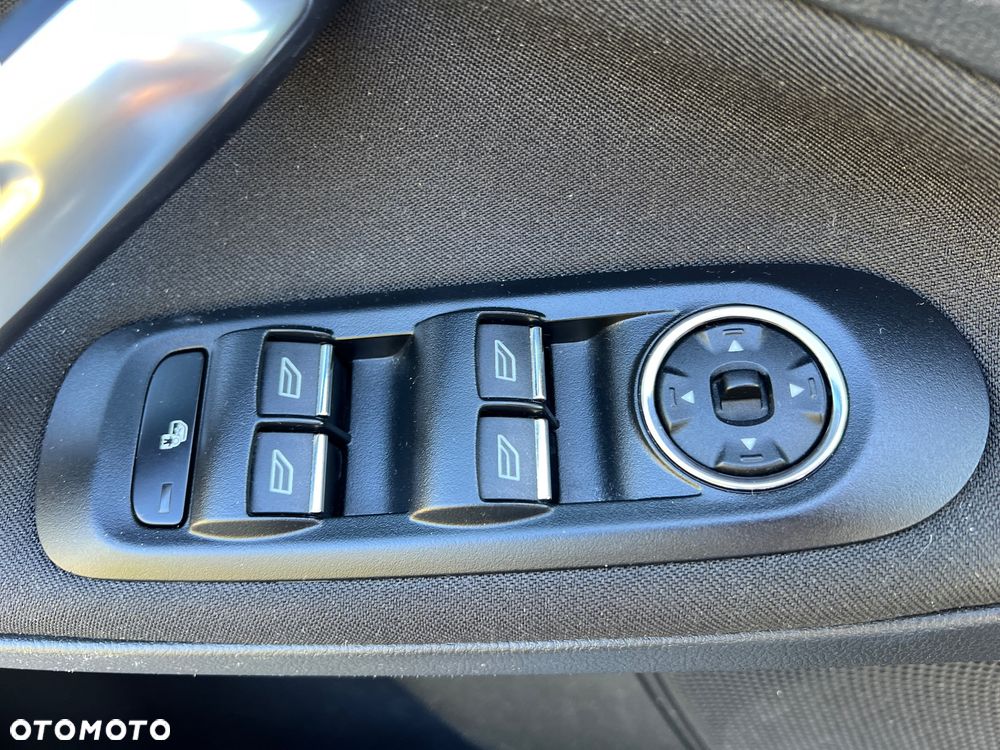 Ford S-Max 1.6 T Trend - 35