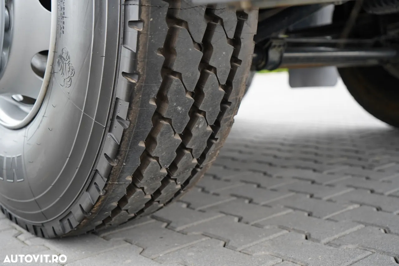 Iveco X-WAY 480 / 8X4 / BASCULATOR DUBLU / HIDRAULIC LATERAL / CLAPETĂ HIDRAULICĂ / AUTOMAT / IMPORTAT - 23