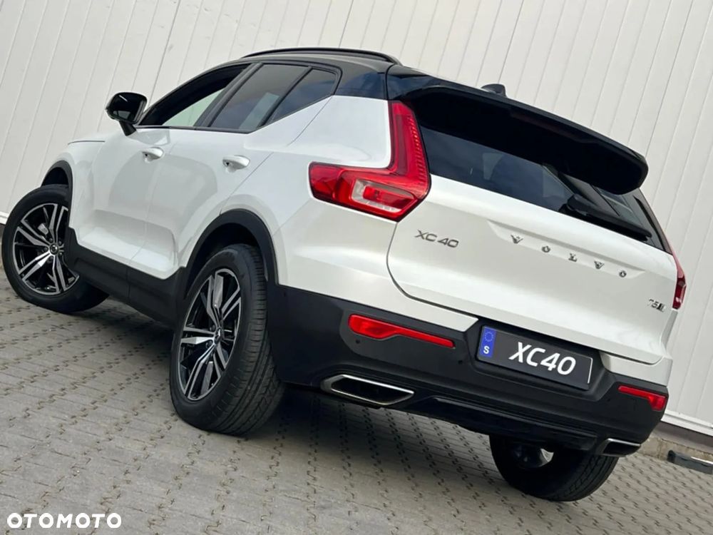 Volvo XC 40 T5 AWD R-Design - 6