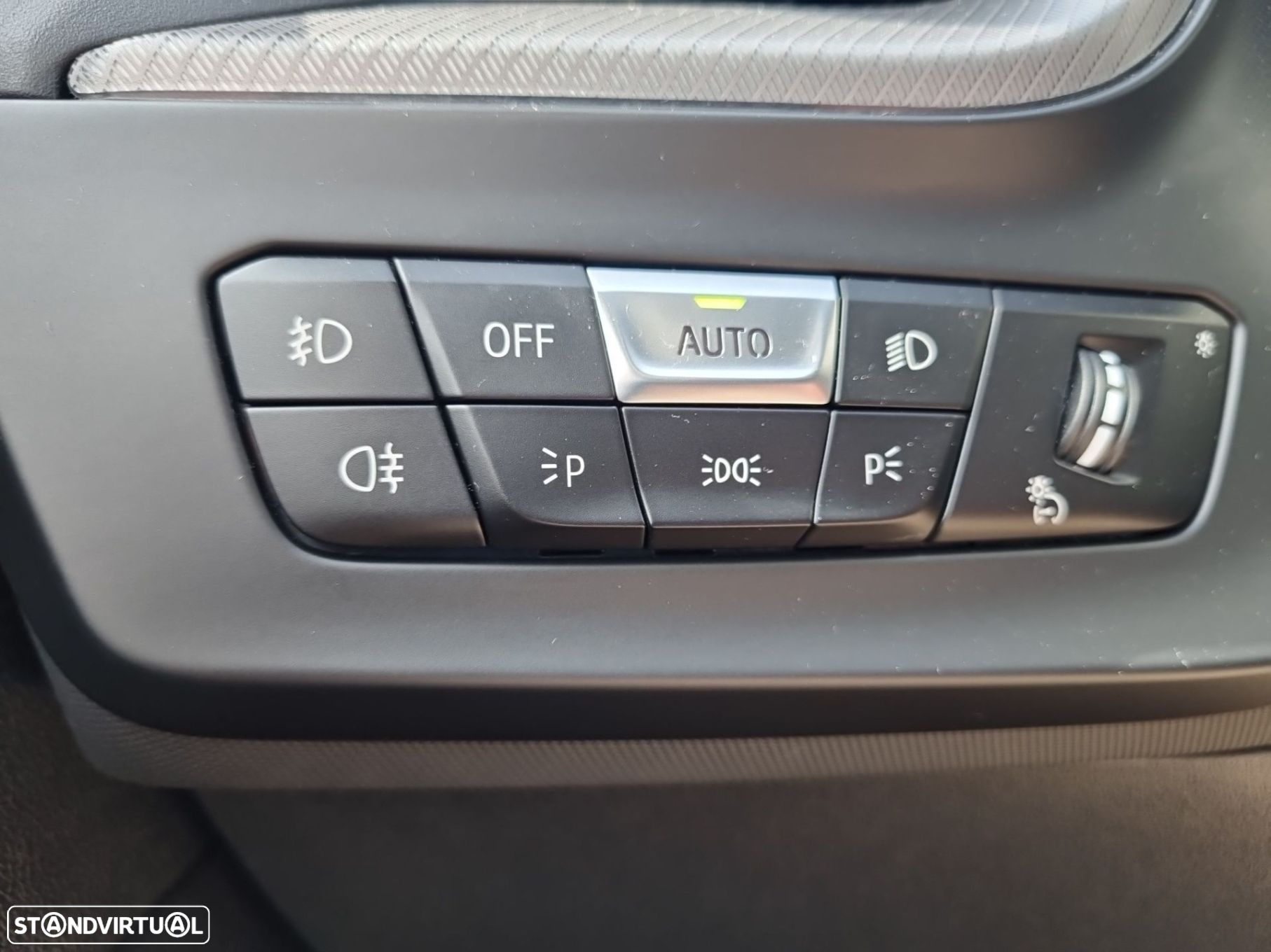BMW 116 d Pack Desportivo M Auto - 25