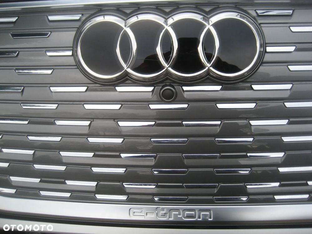 audi Q4 e tron s line 21-24r zderzak przedni atrapa kamera 6xpdc 89a807103b - 12