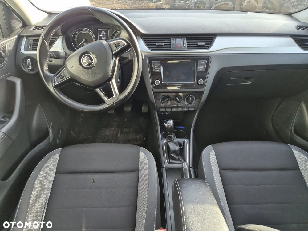 Skoda RAPID - 21