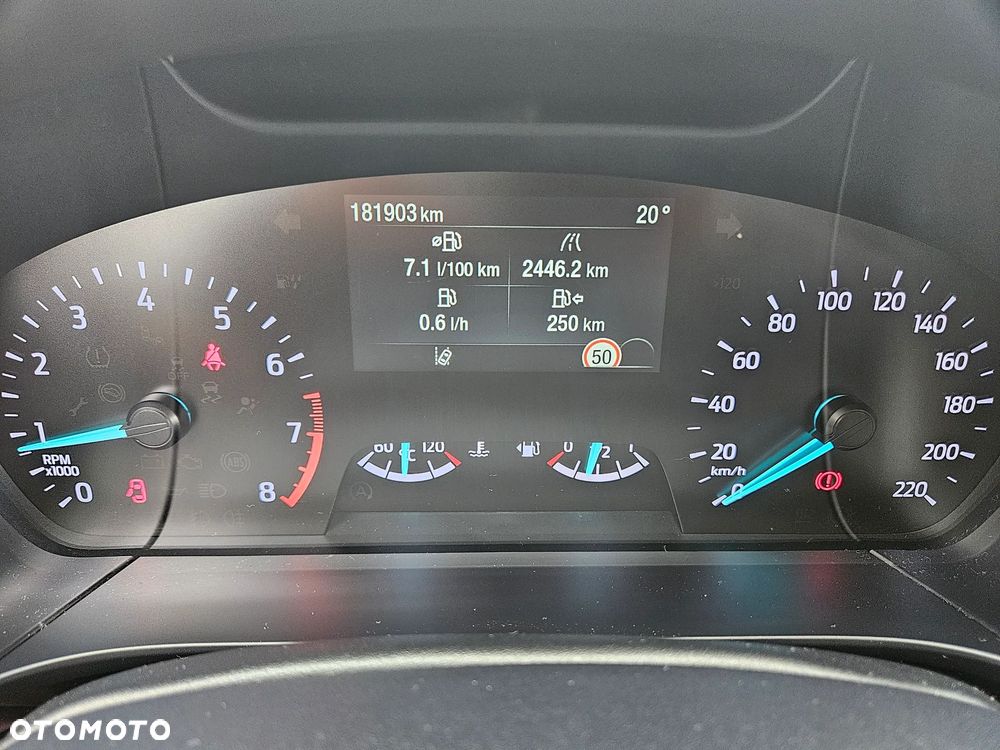 Ford Kuga 1.5 EcoBoost FWD Titanium X - 29