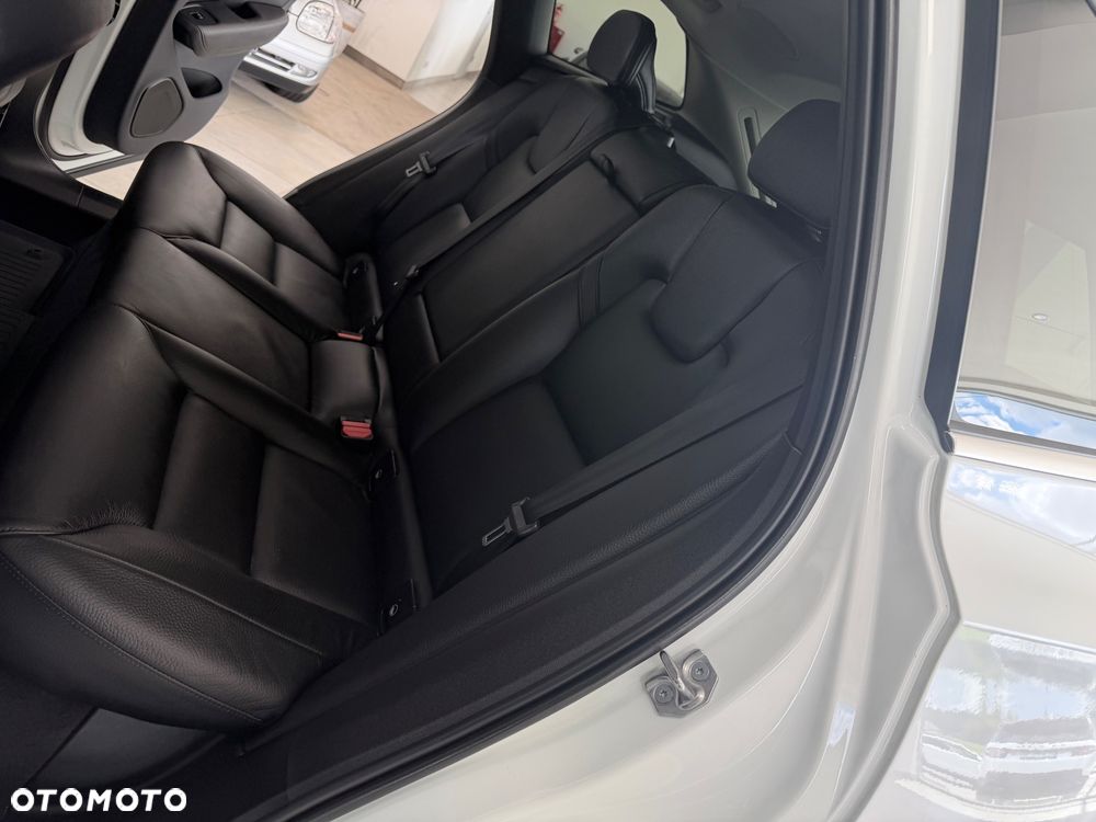 Volvo XC 60 - 21