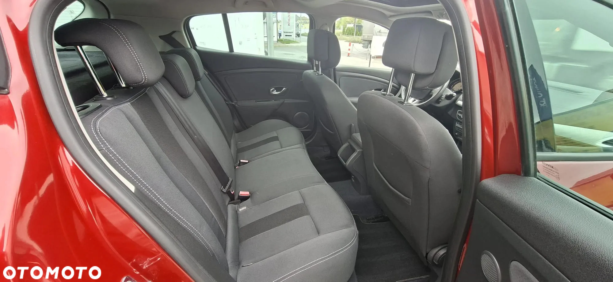 Renault Megane TCe 180 GT - 22