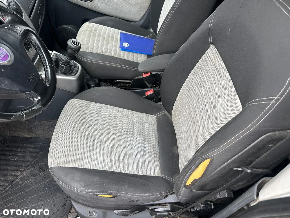 Fiat Qubo - 17