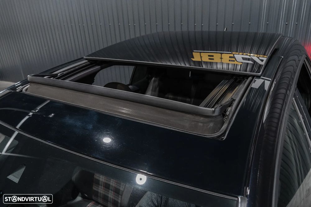 VW Golf 2.0 TSi GTi DSG Performance - 36