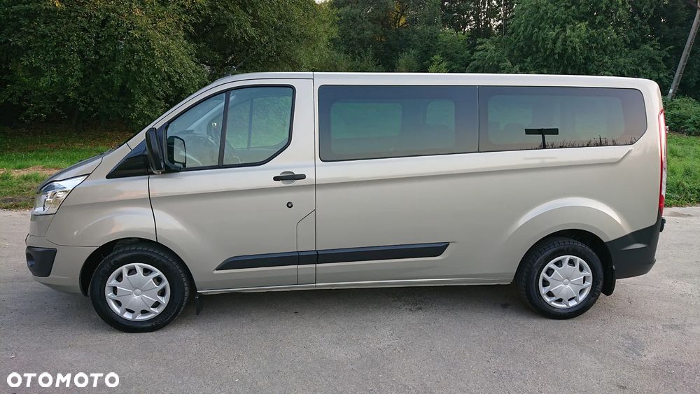 Ford Tourneo Custom - 4
