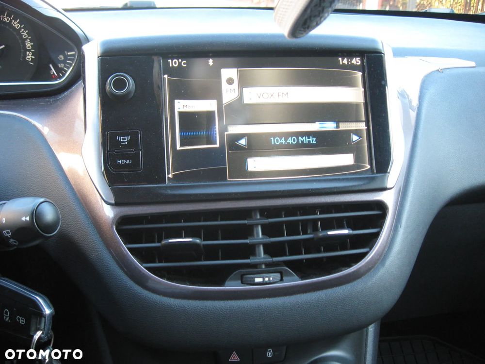 Peugeot 2008 - 22