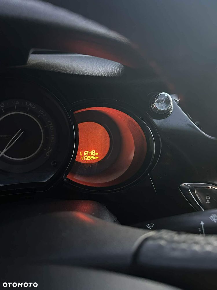 Citroën C3 1.6 e-HDi Exclusive - 10