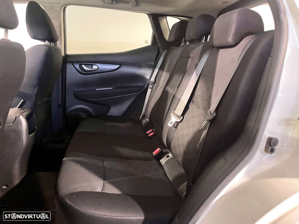 Nissan Qashqai 1.5 dCi N-Connecta - 5