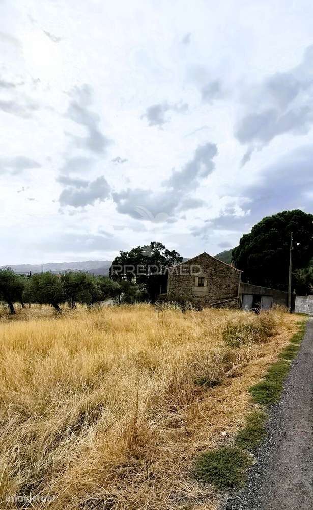 MORADIA EM PEDRA PARA RECUPERAR | CORTIÇADA - Grande imagem: 5/30