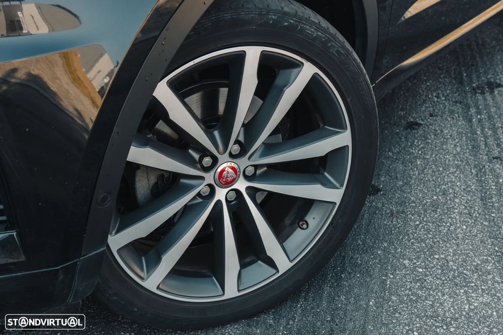 Jaguar E-Pace 2.0 i4D R-Dynamic - 5
