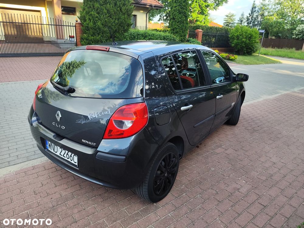 Renault Clio 1.2 16V Ripcurl - 3