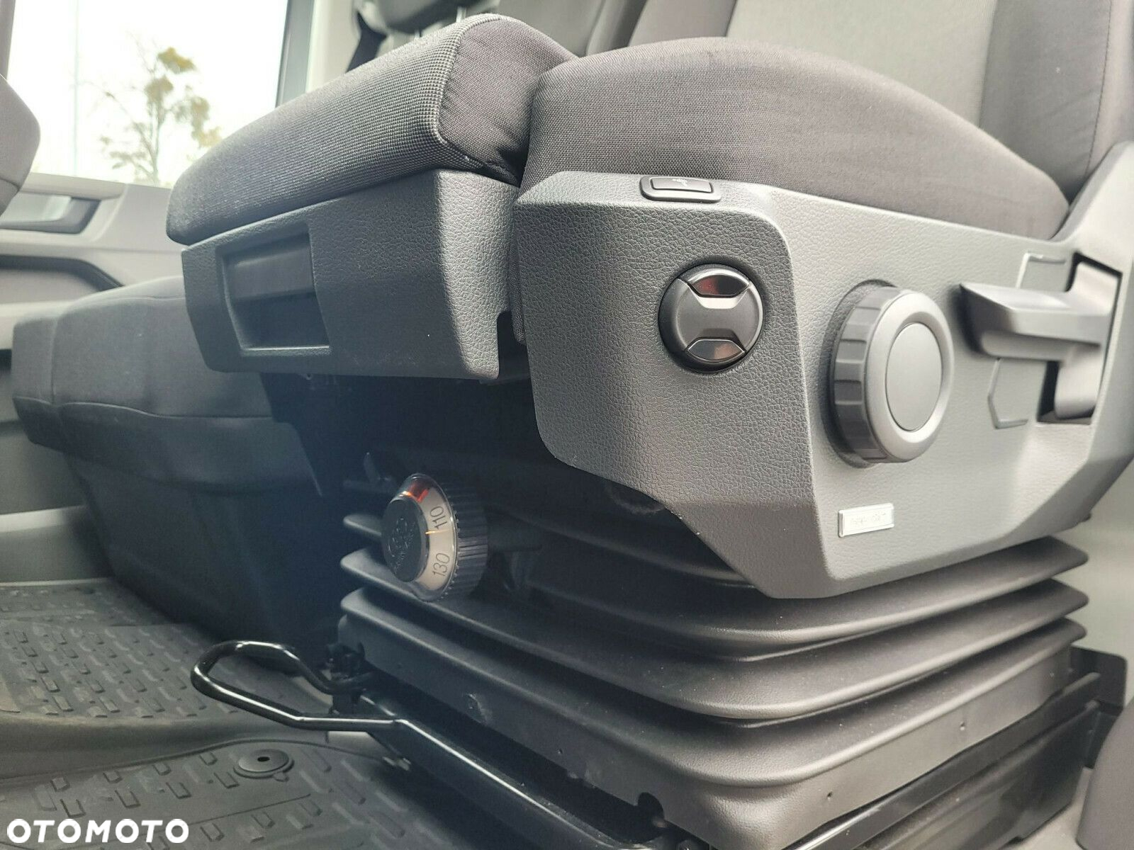 Volkswagen Crafter FURGON 3.640 35 2.0 TDI 130 kW AUTOMAT 8-G - 13