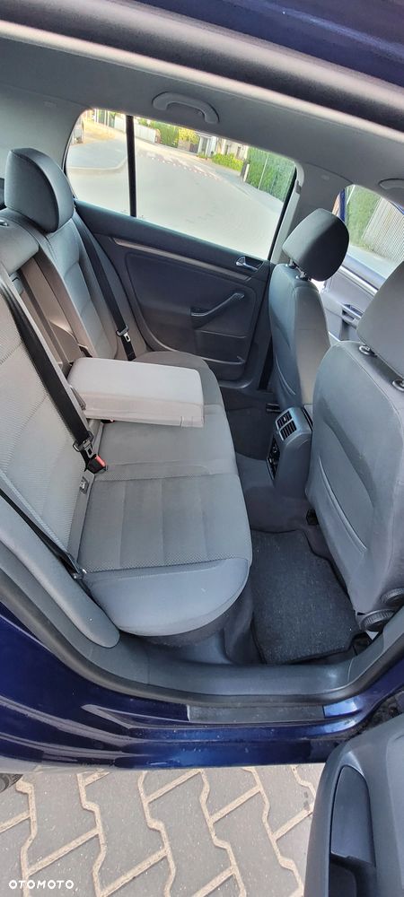 Volkswagen Golf 1.4 Comfortline - 27