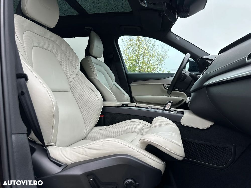 Volvo XC 90 - 12
