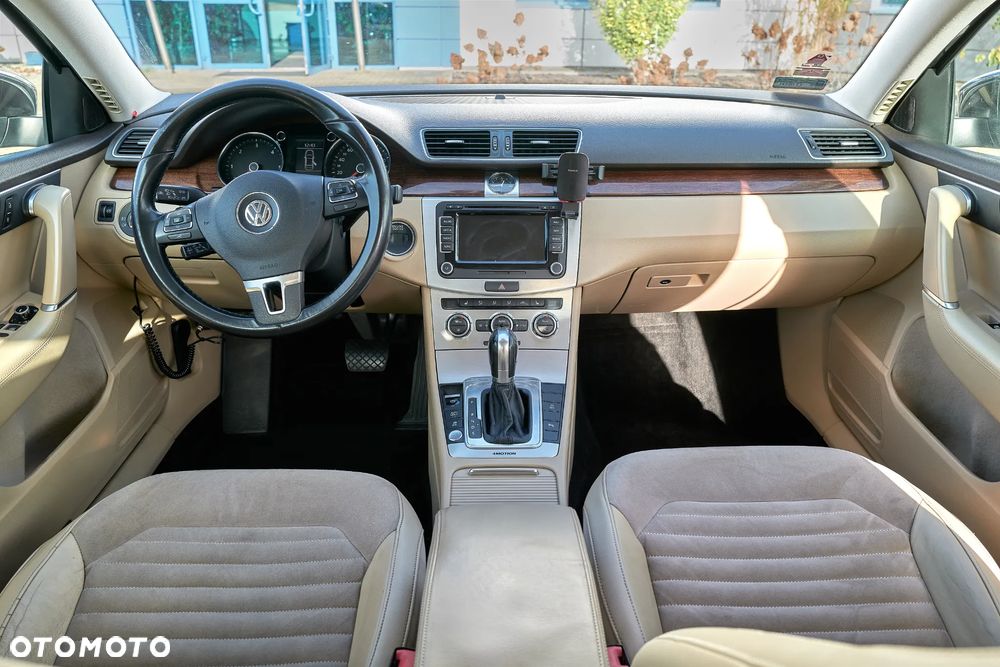 Volkswagen Passat 2.0 TDI 4Mot Highline DSG - 27