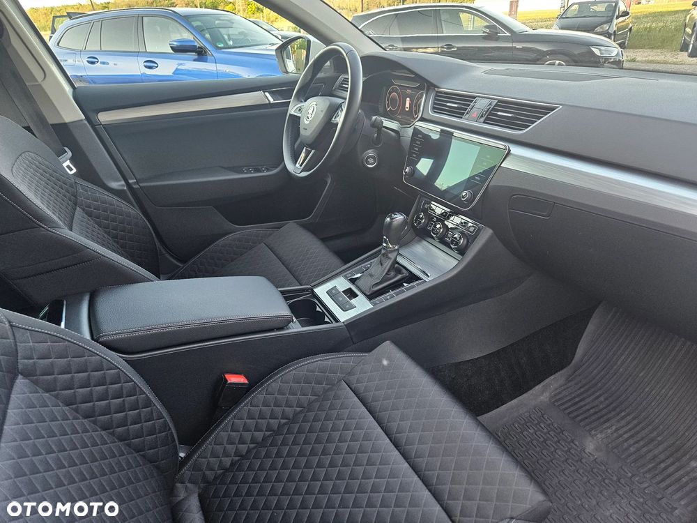 Skoda Superb 2.0 TDI DSG Ambition - 18