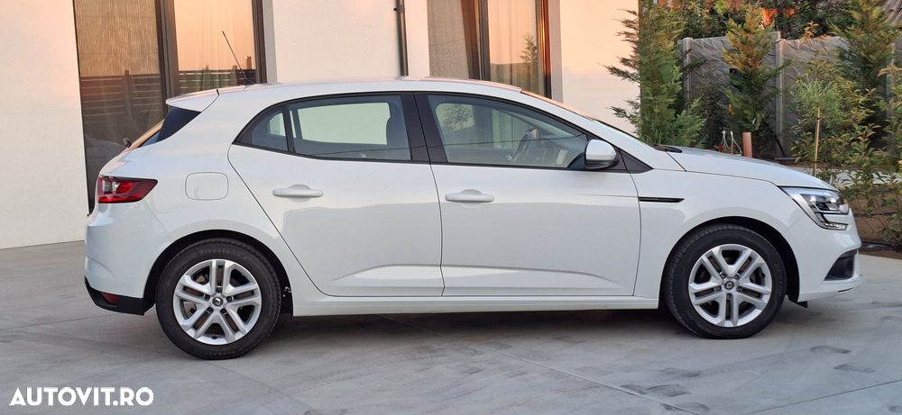 Renault Megane - 5