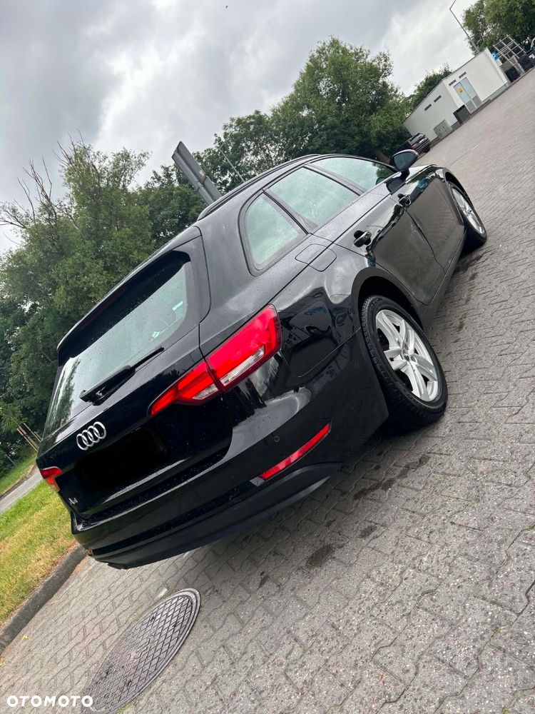 Audi A4 Avant 2.0 TDI ultra S tronic design - 4