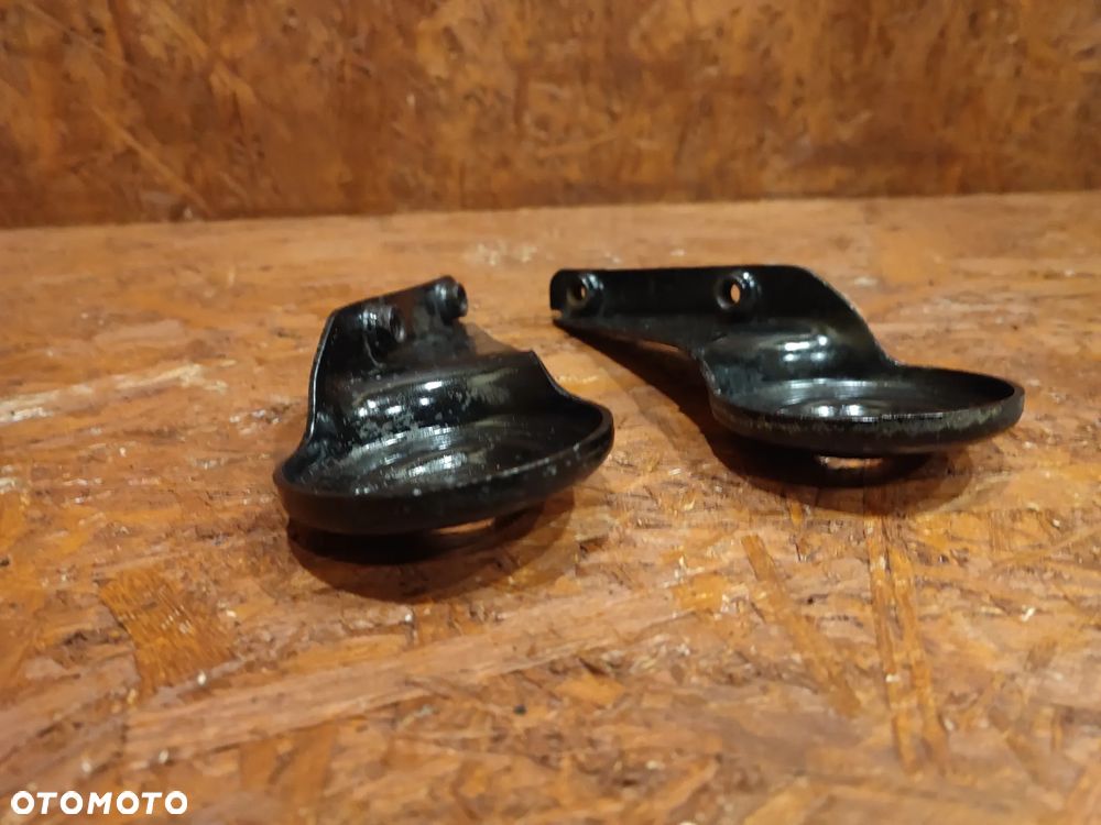 BMW E30 / E36 ( COMPACT ) ORYGINALNY ŁĄCZNIK ZAWIESZENIA TYŁ / WSPORNIK BELKI LEWY / PRAWY O NR. 33 32 1 128 481 / 33 32 1 128 482 OEM W BARDZO DOBRYM STANIE - 3