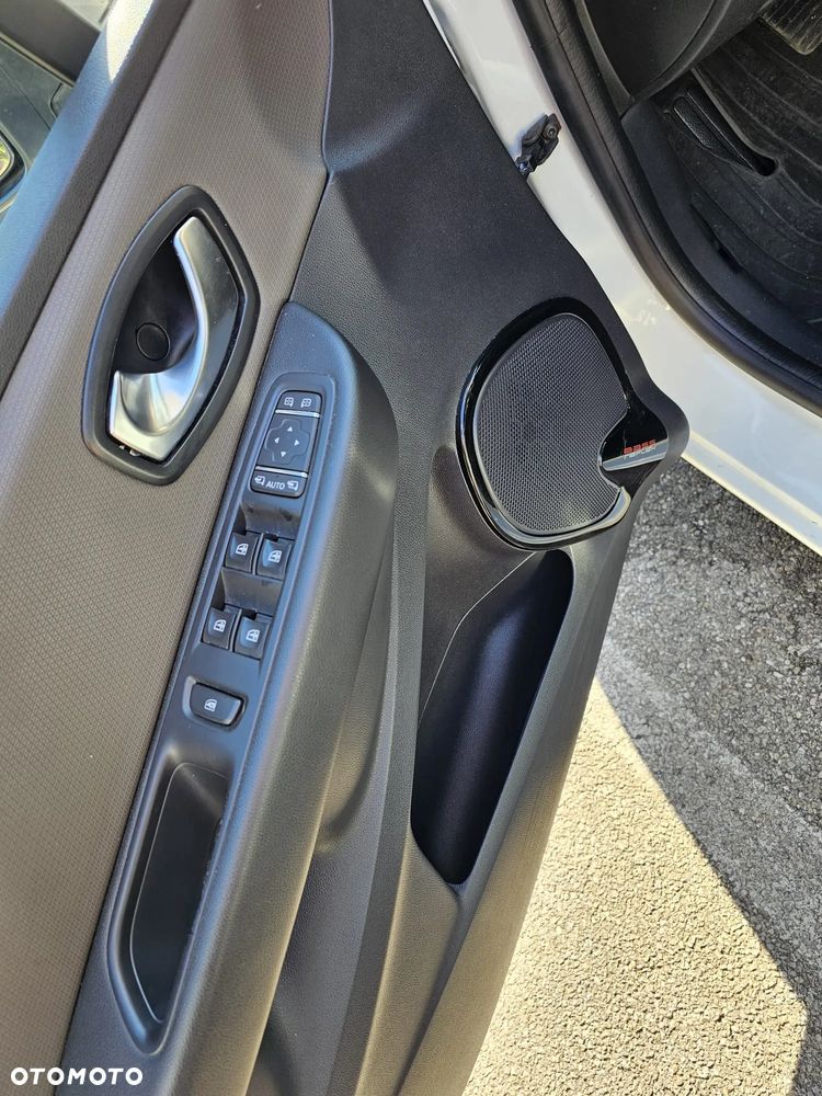 Renault Clio ENERGY TCe 120 LIMITED - 15