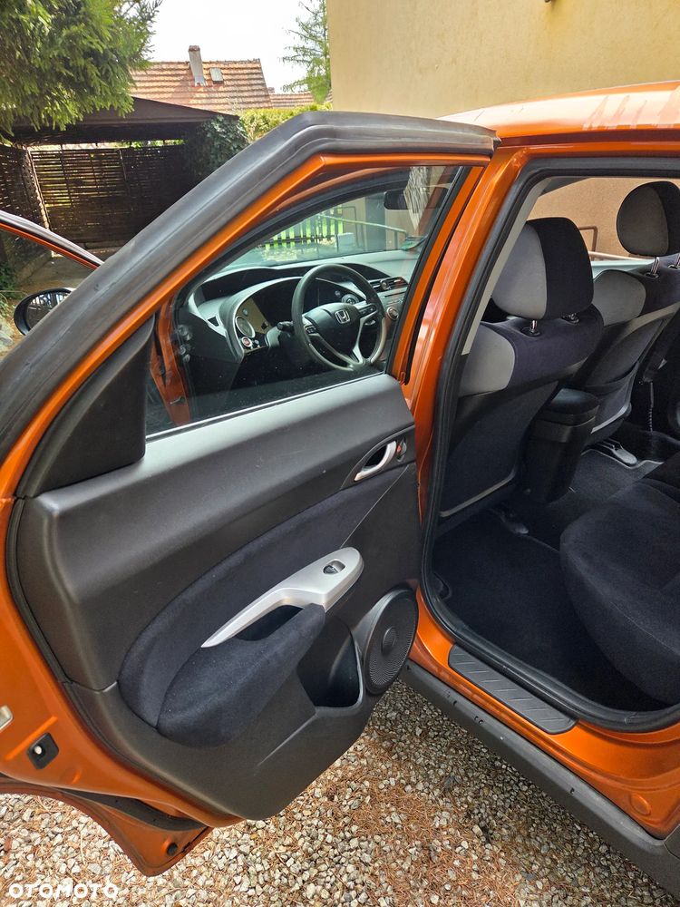 Honda Civic 1.8i-VTEC 50 Jahre Edition - 35