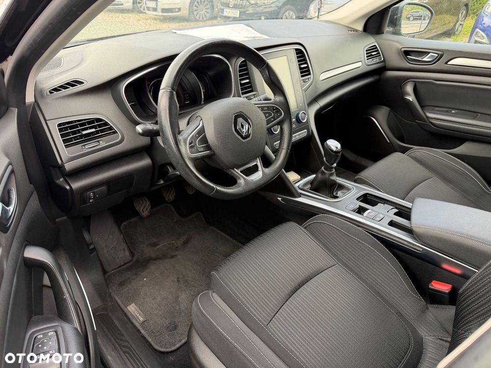Renault Megane TCe 115 GPF LIMITED - 38