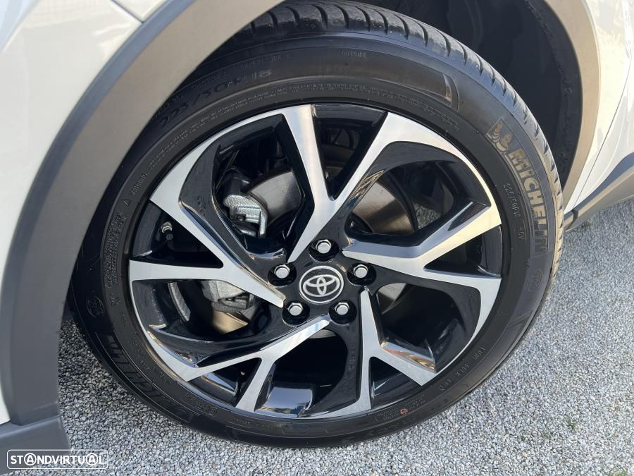 Toyota C-HR 2.0 Hybrid Square Collection - 11