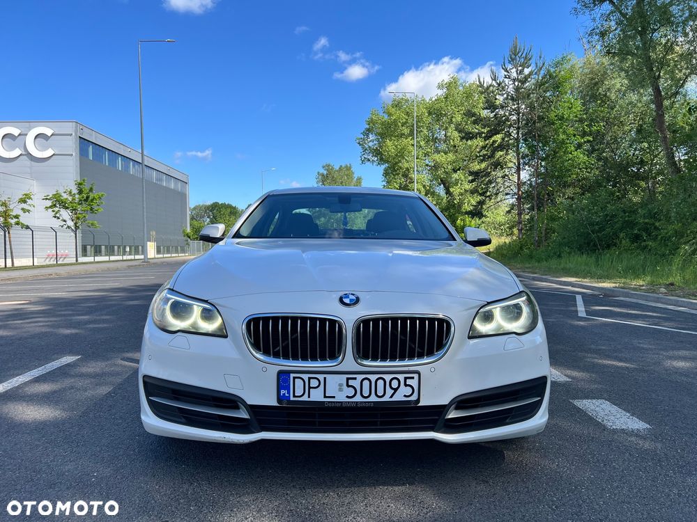 BMW Seria 5 518d Luxury Line - 2