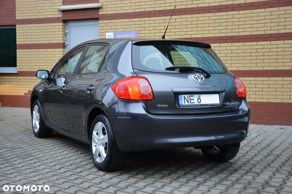 Toyota Auris 1.4 VVT-i - 13
