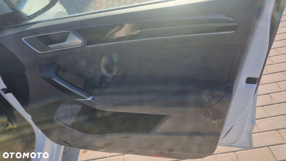 Volkswagen Touran 2.0 TDI BMT Highline DSG - 15