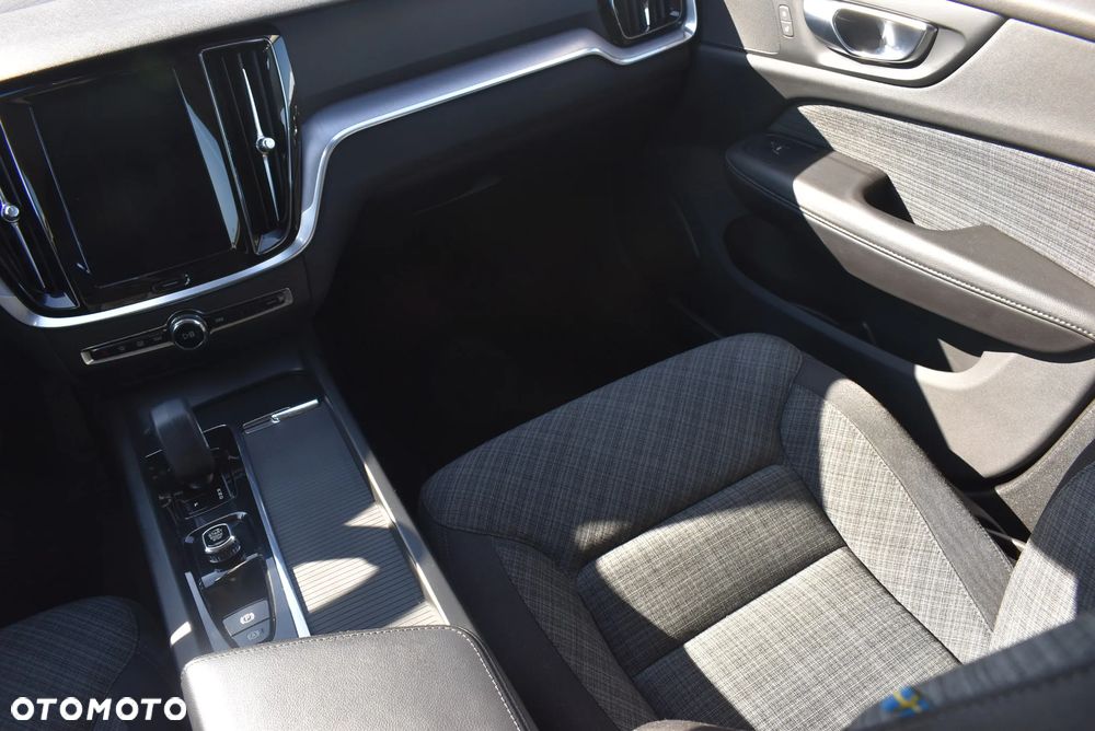 Volvo V60 B3 B Core - 20