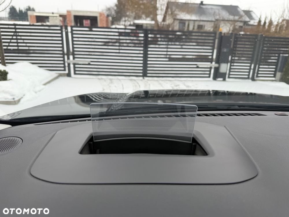 Ford Kuga 2.0 TDCi FWD Titanium - 28