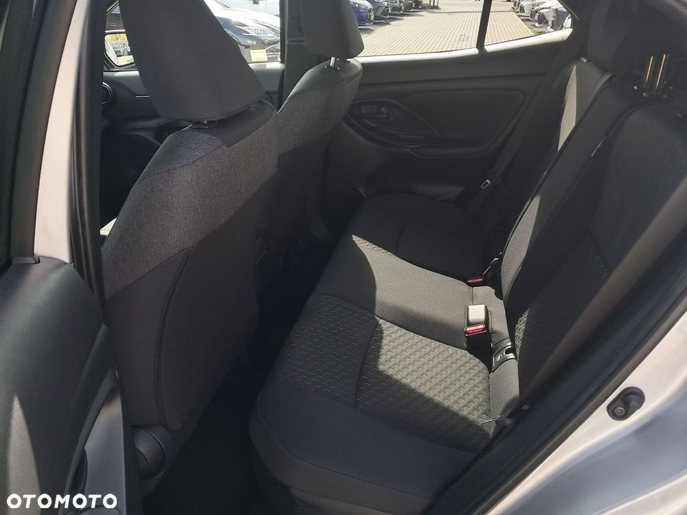 Toyota Yaris Cross - 12