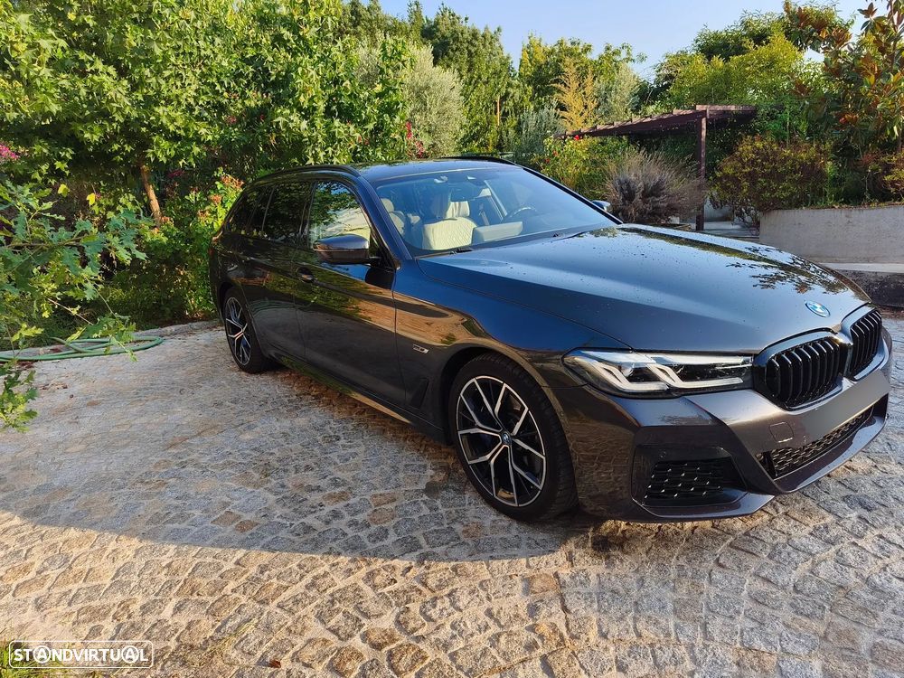 BMW 530 e Pack Desportivo M - 5