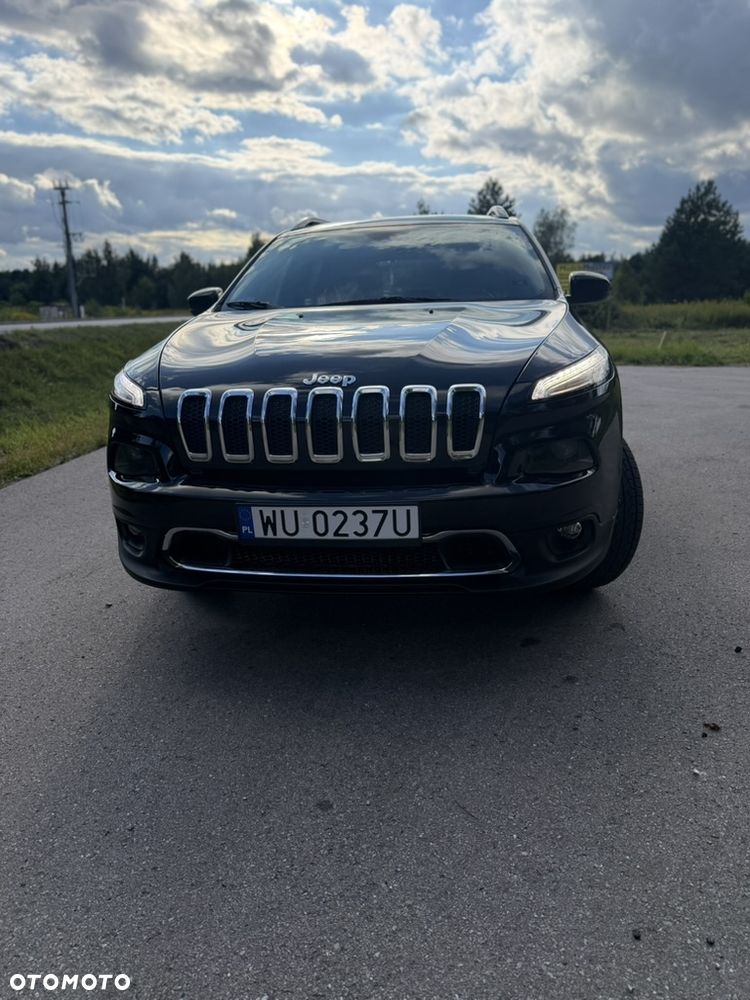 Jeep Cherokee - 4