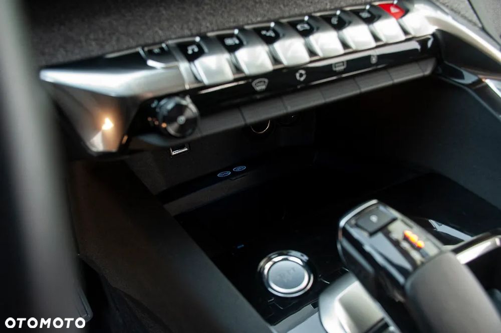 Peugeot 3008 PureTech 130 Stop & Start EAT6 Allure - 22